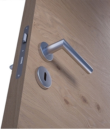 Türdrücker und Beschläge